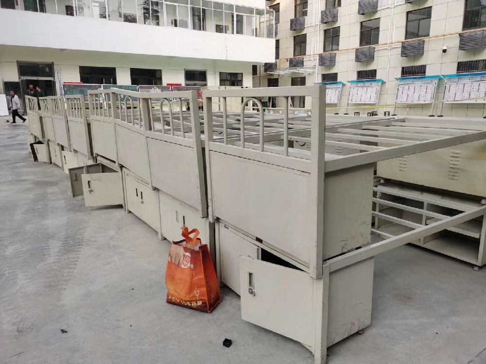 刷新教學設備新選擇：醇酸外用磁漆，打造持久亮麗外觀