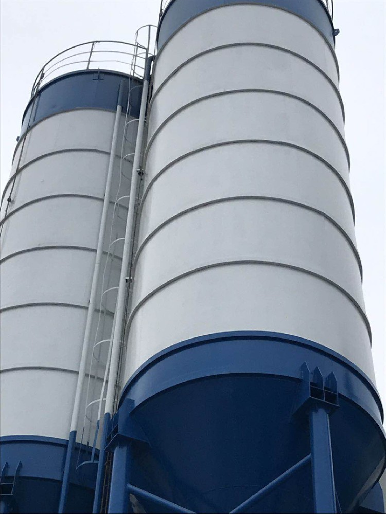 環(huán)保工程守護新選擇：醇酸清漆，綠色維護的智慧之選