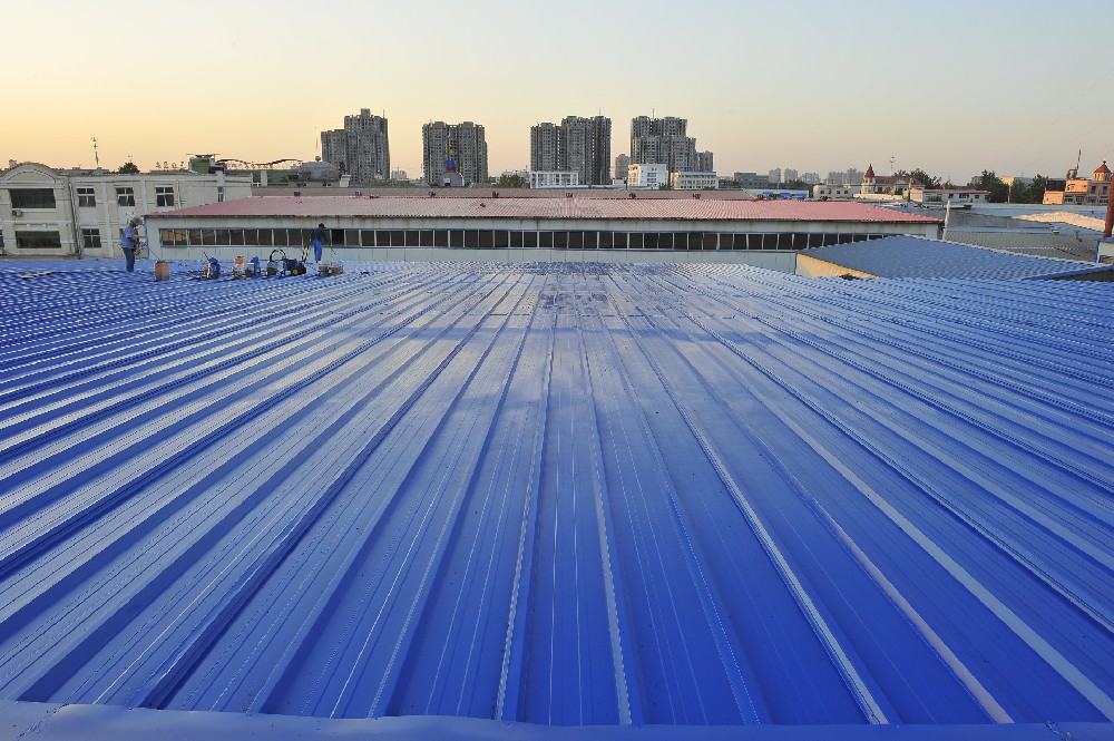 彩鋼瓦煥新彩，輥涂醇酸面漆打造持久美觀