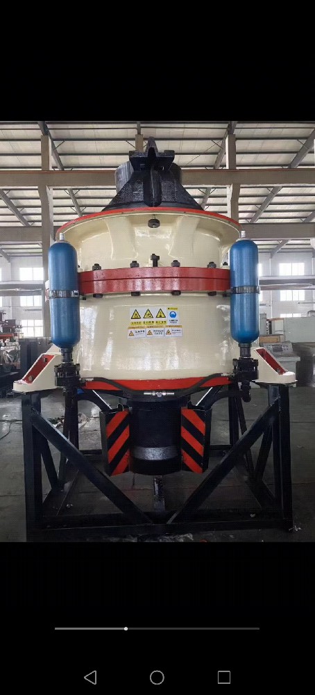 綠動(dòng)未來，晨虹助力：專為環(huán)保工程維護(hù)打造的醇酸工業(yè)高光磁漆