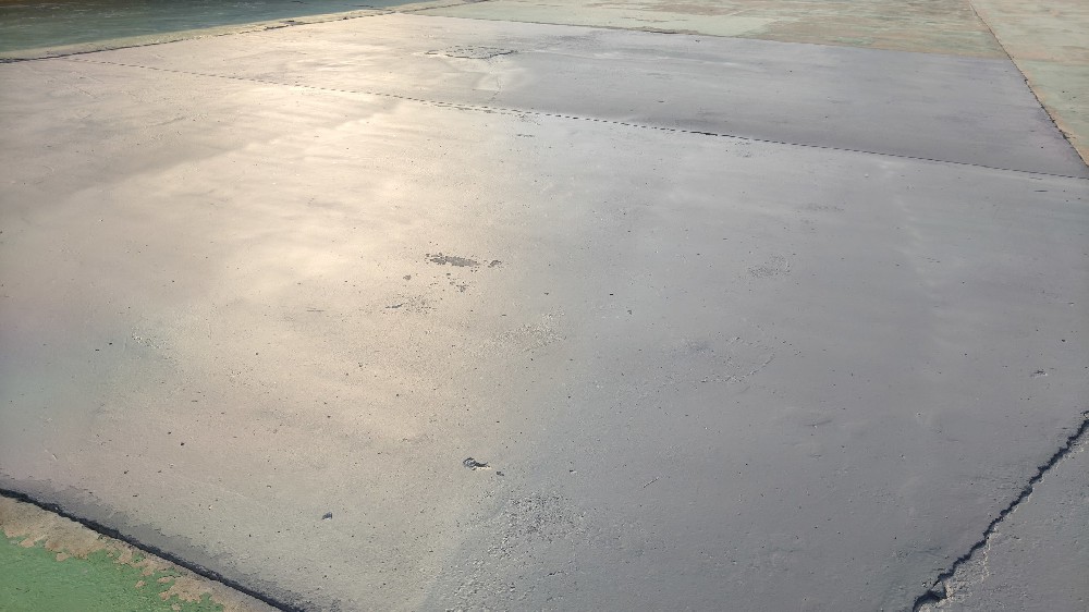 重塑水泥面，煥發(fā)新顏：專為刷新維護設(shè)計的醇酸改裝汽車漆方案