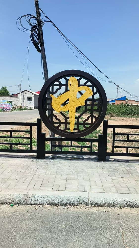 鐵藝新顏，持久守護：揭秘適合噴涂鐵的醇酸磁漆魅力