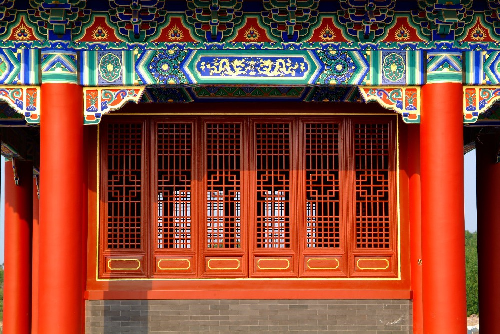 歷史文化遺產(chǎn)的守護(hù)神：晨虹醇酸防銹漆，讓古老記憶煥發(fā)新生